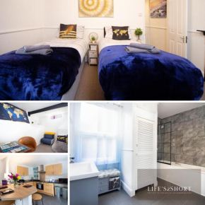 Modern Quirky Exeter City Cottage 2 min walk - shops